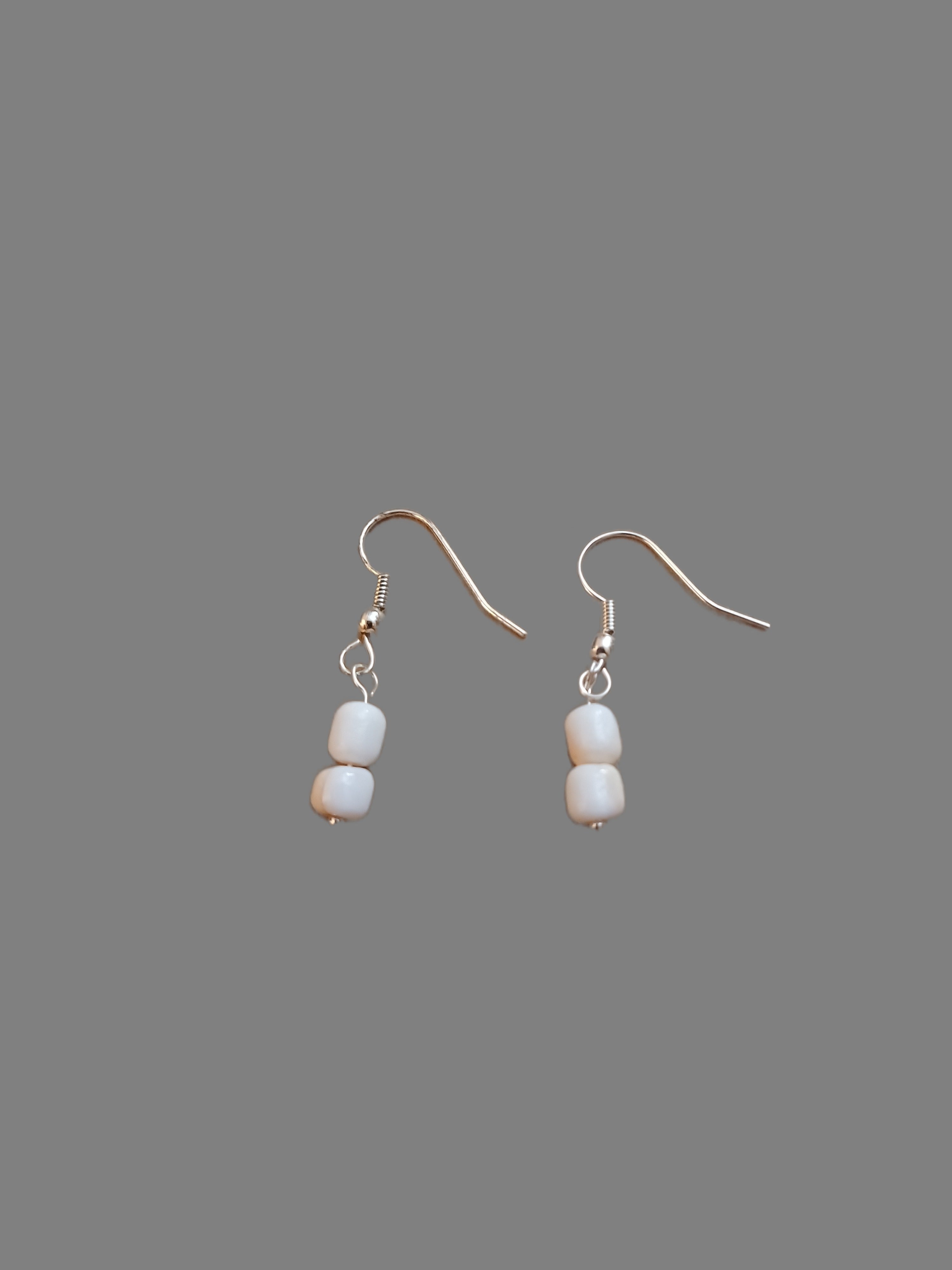 Shell Earrings - Red Lip Shell